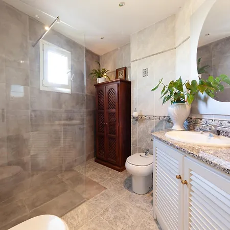 Apartment Beautiful With View Marbella